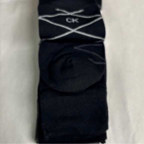 New Calvin Klein Socks 4 Pairs Men’s Lightweight Crew Pattern Casual Preppy Sock - Picture 11 of 13